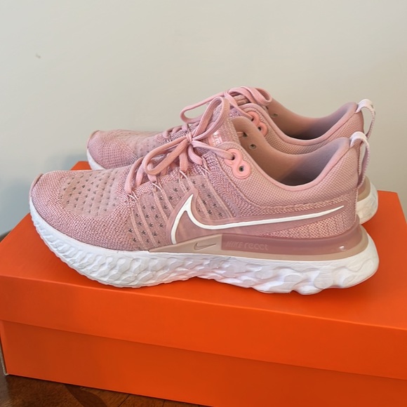 Nike React Infinity Run Flyknit 2 - Picture 4 of 9